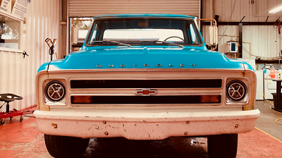 Chevrolet-C-10-Pickup-1968-1