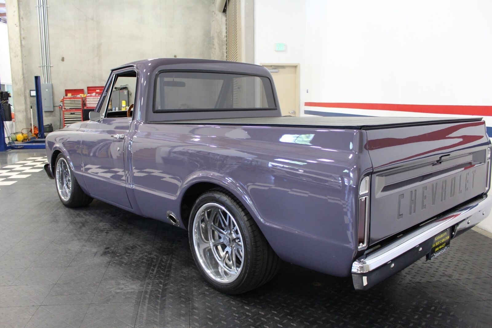 Chevrolet-C-10-Pickup-1968-36