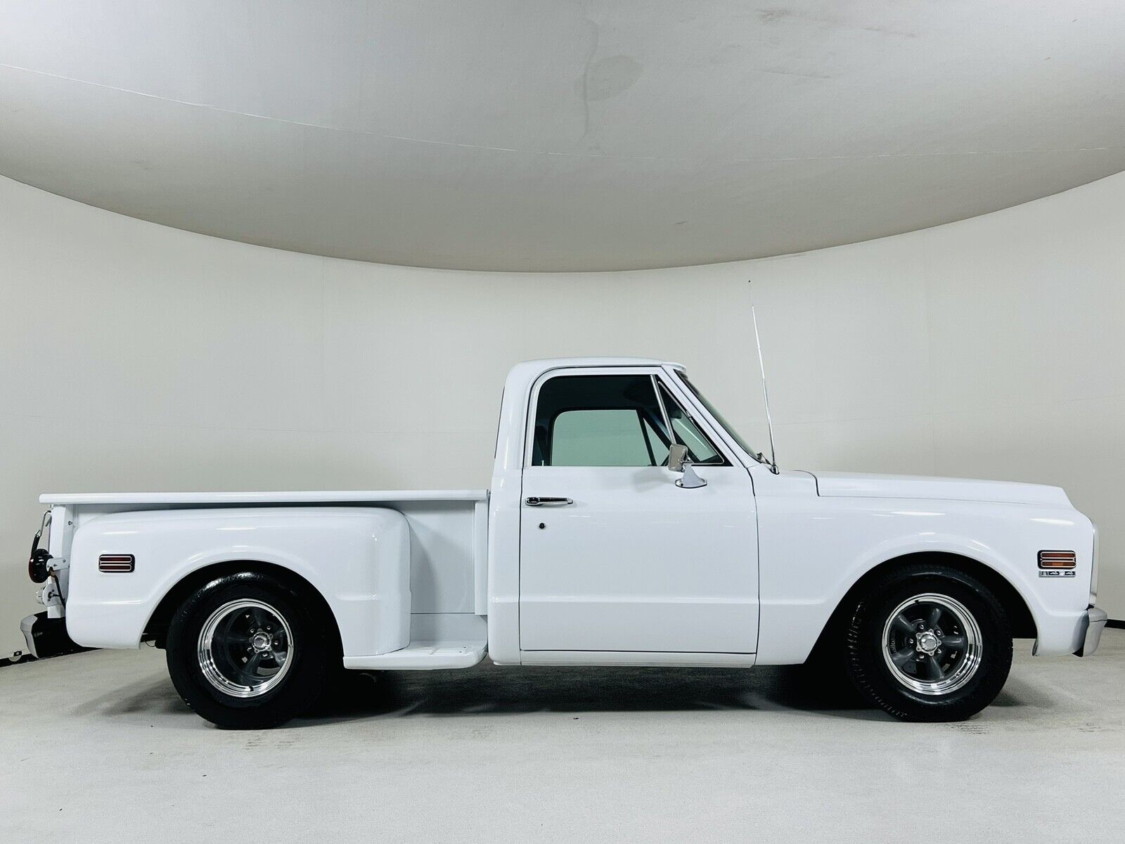 Chevrolet-C-10-Pickup-1969-2