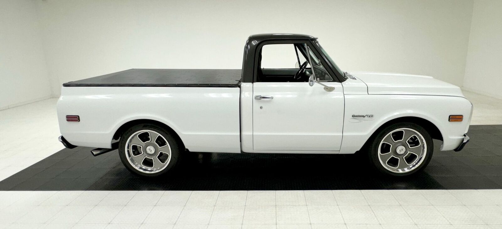 Chevrolet-C-10-Pickup-1969-5