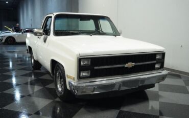 Chevrolet-C-10-Pickup-1982-14