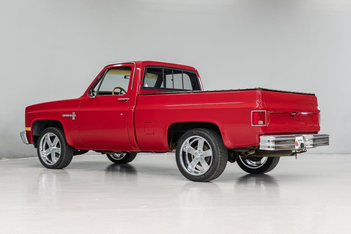 Chevrolet-C-10-Pickup-1982-3