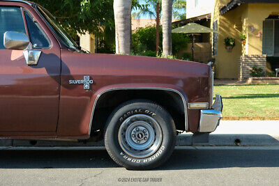 Chevrolet-C-10-Pickup-1983-10