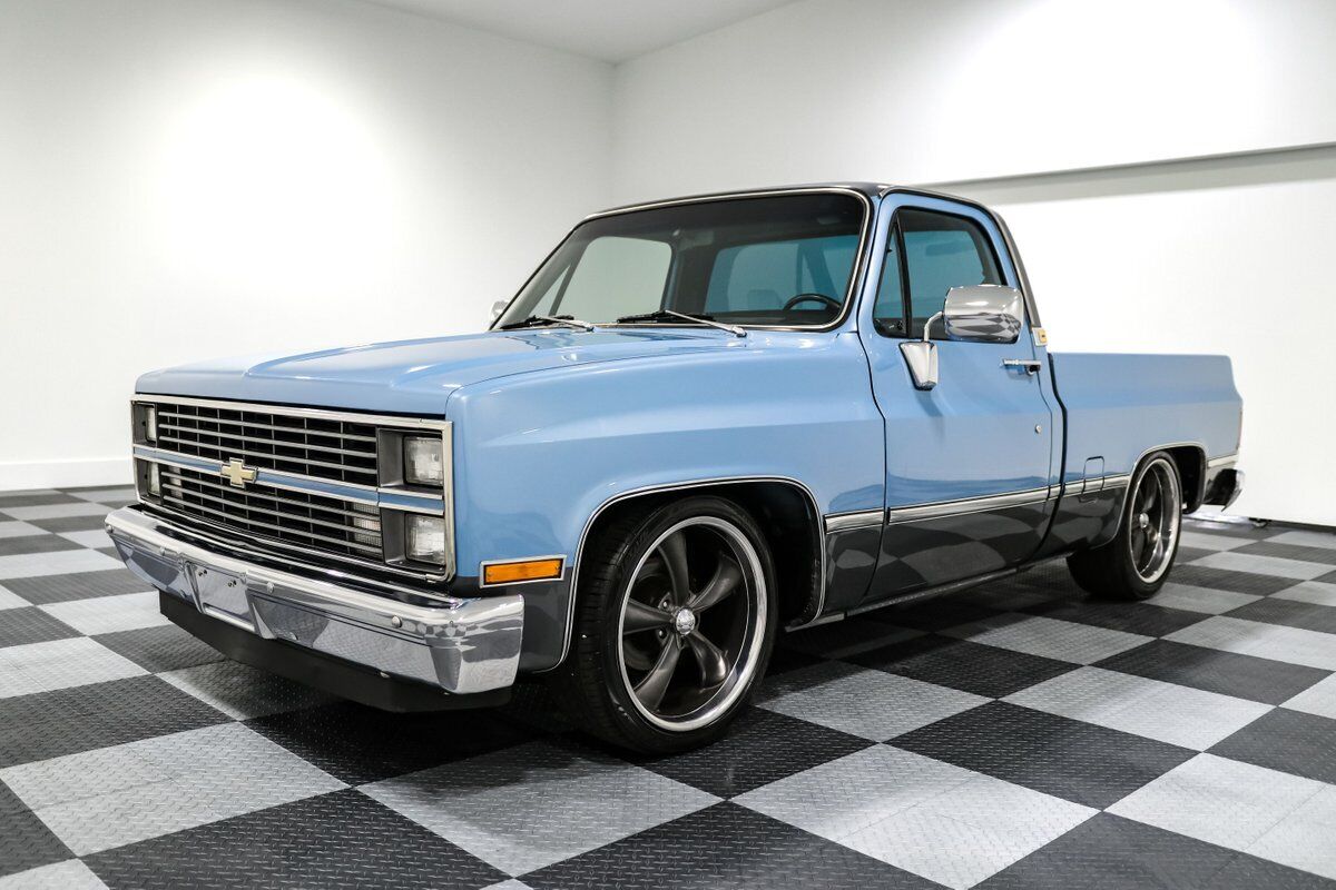 Chevrolet-C-10-Pickup-1984-2