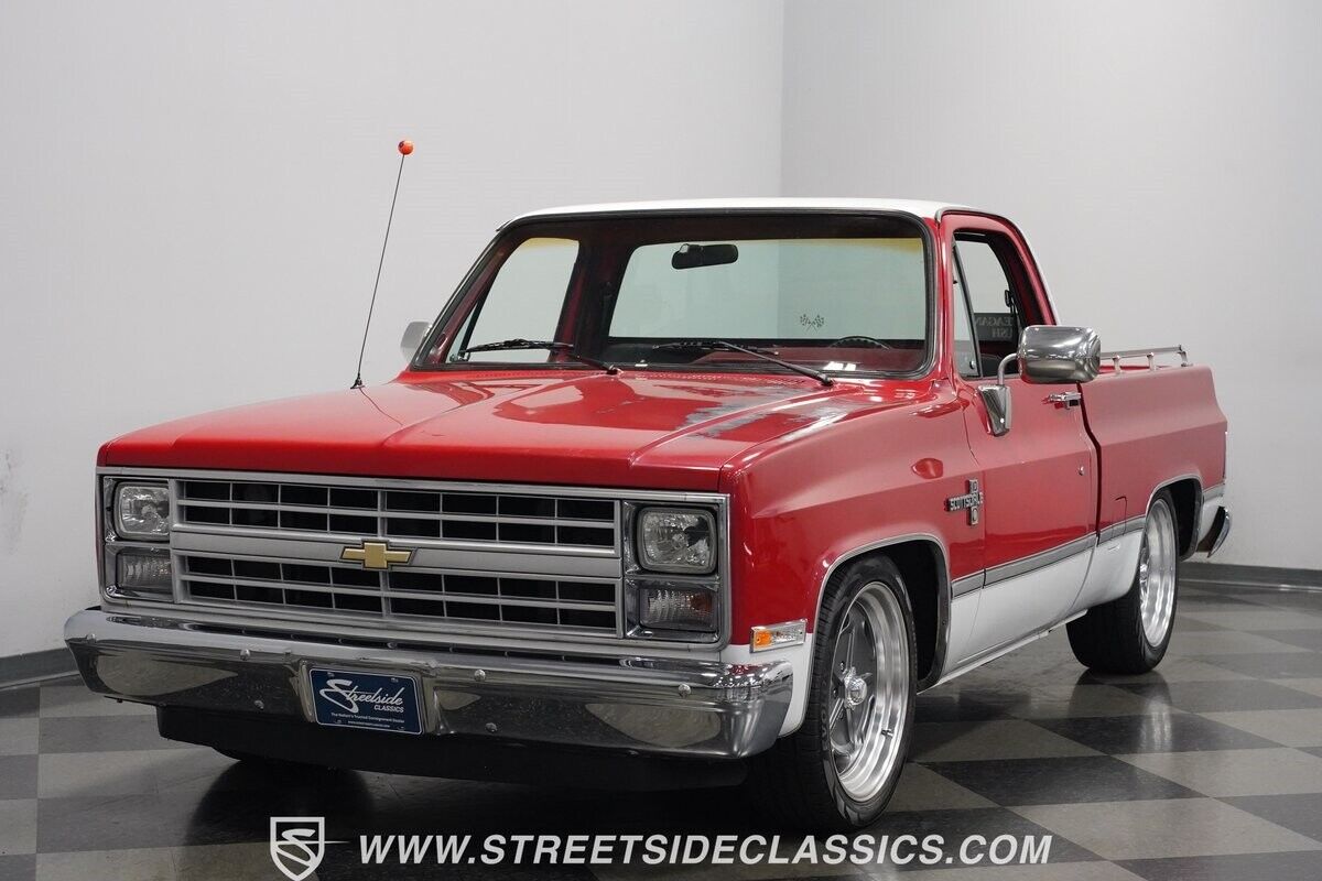 Chevrolet-C-10-Pickup-1984-5