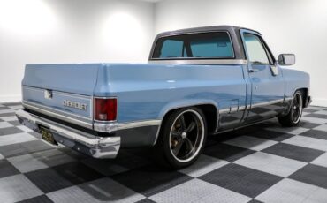 Chevrolet-C-10-Pickup-1984-6