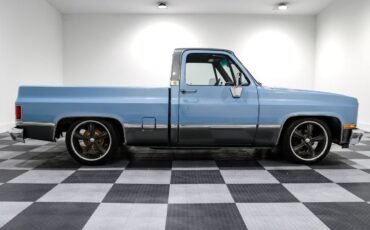 Chevrolet-C-10-Pickup-1984-7