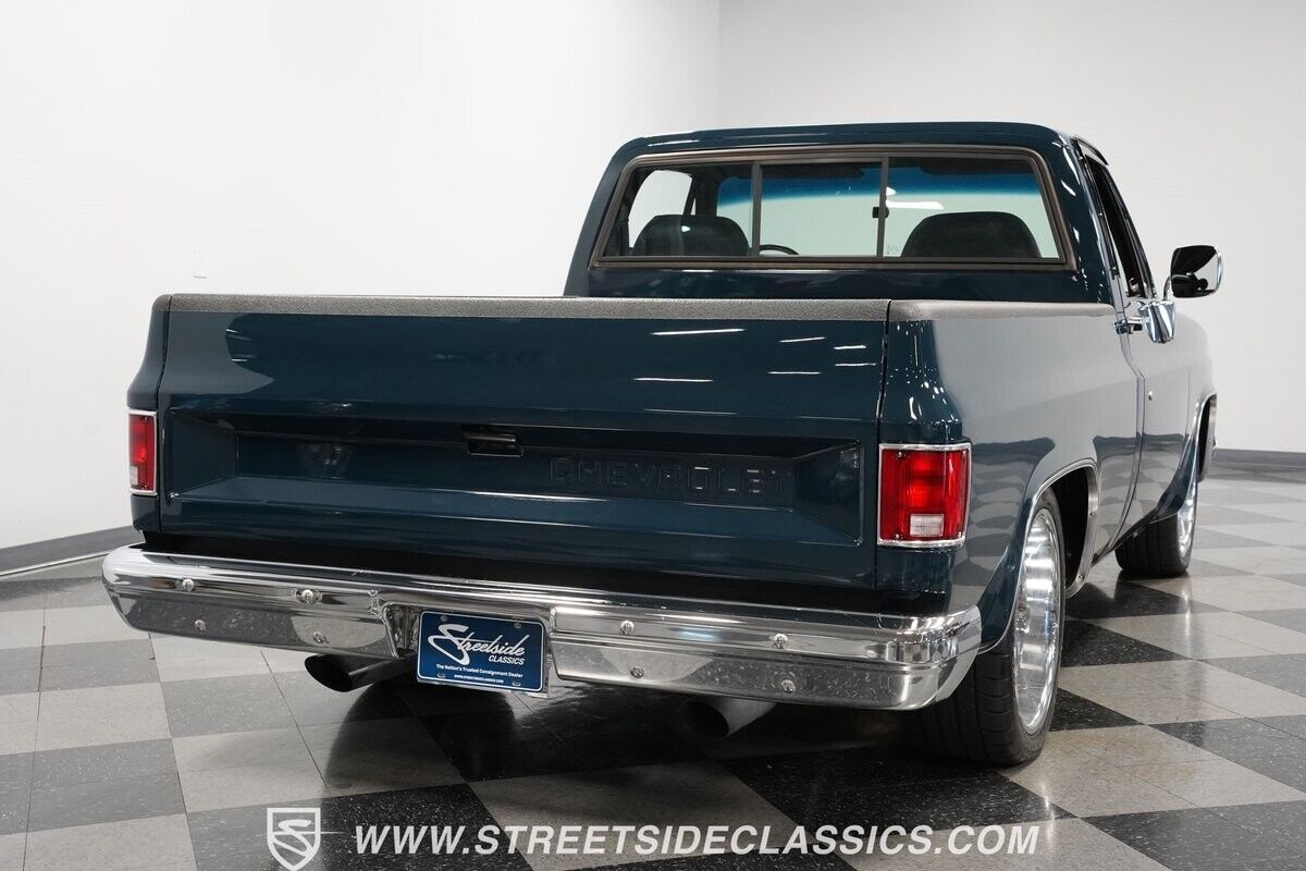 Chevrolet-C-10-Pickup-1985-11