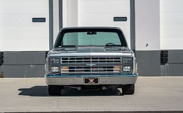 Chevrolet-C-10-Pickup-1985-2