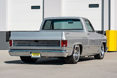 Chevrolet-C-10-Pickup-1985-4