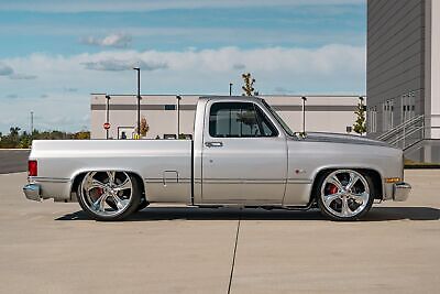 Chevrolet-C-10-Pickup-1985-5