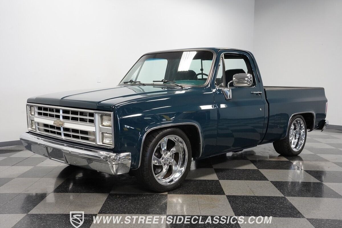 Chevrolet-C-10-Pickup-1985-5