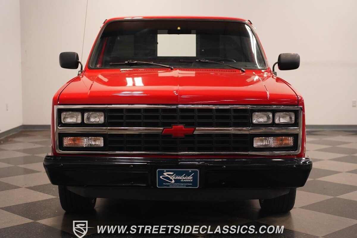 Chevrolet-C-10-Pickup-1985-5