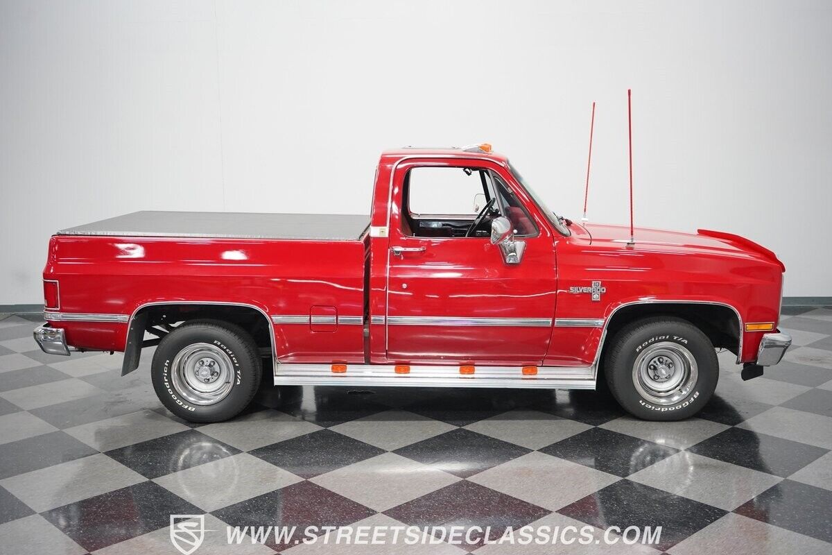 Chevrolet-C-10-Pickup-1987-31