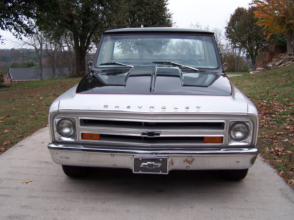 Chevrolet-C-10-pickup-1968