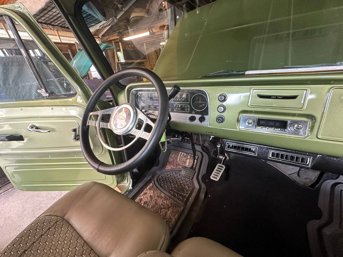 Chevrolet-C10-1966-8