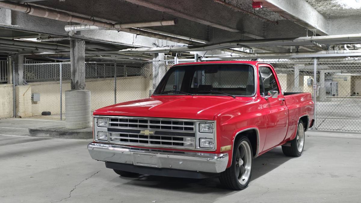 Chevrolet-C10-1985-23