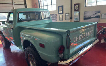 Chevrolet-C10-Pickup-1968-3