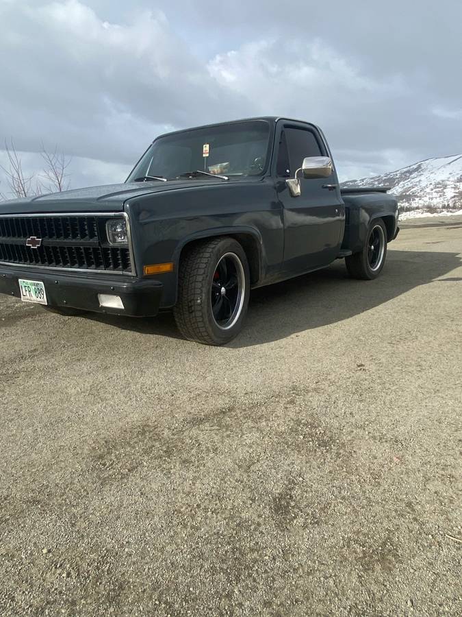 Chevrolet-C10-short-bed-1981