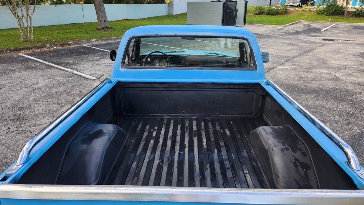 Chevrolet-C10-short-bed-pickup-1977-12