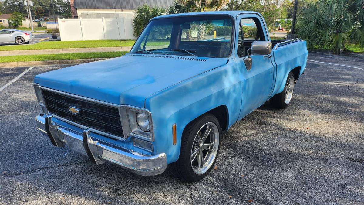 Chevrolet-C10-short-bed-pickup-1977