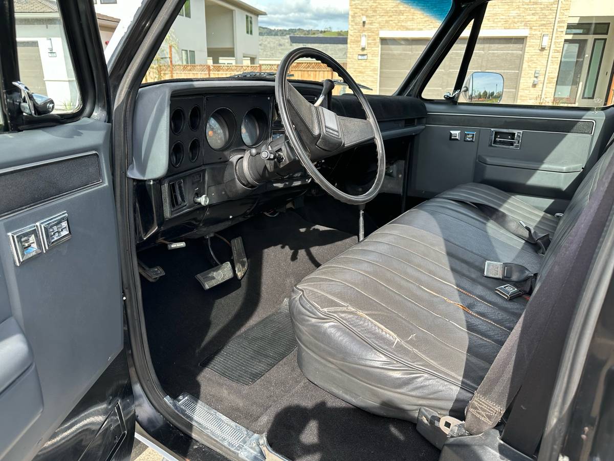 Chevrolet-C10-silverado-step-side-1987-18