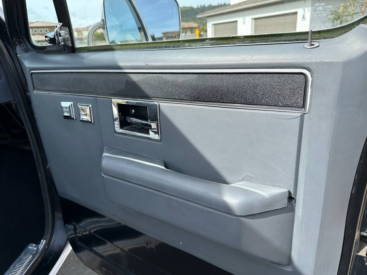 Chevrolet-C10-silverado-step-side-1987-21