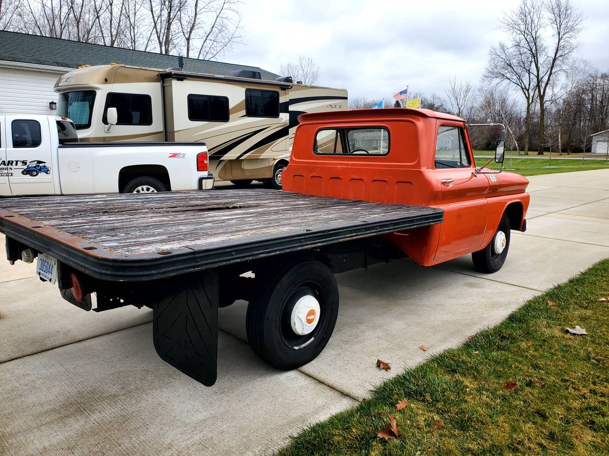 Chevrolet-C20-1966-17