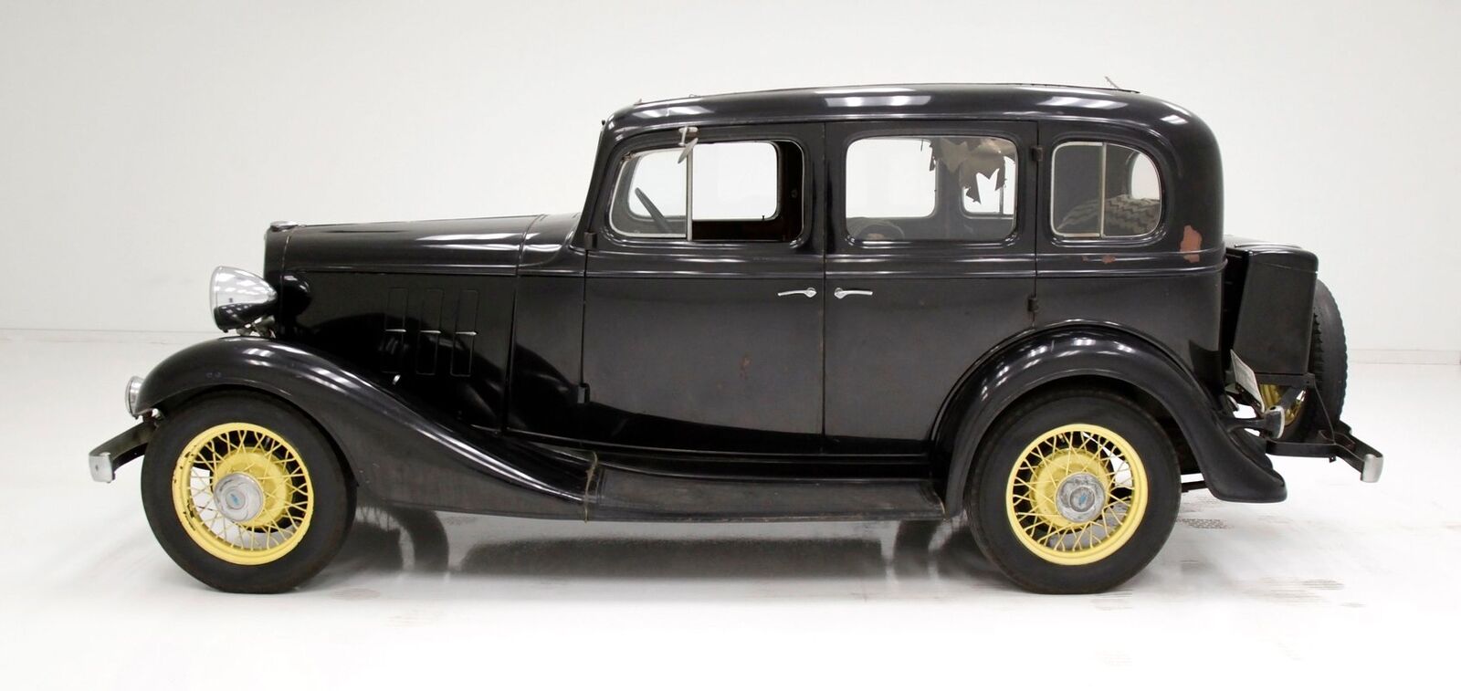 Chevrolet-CA-Master-Berline-1933-1