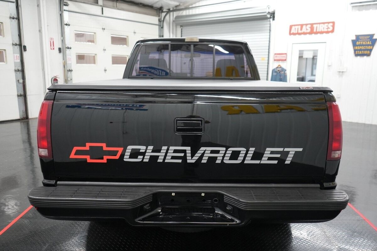 Chevrolet-CK-Pickup-1500-Pickup-1990-12