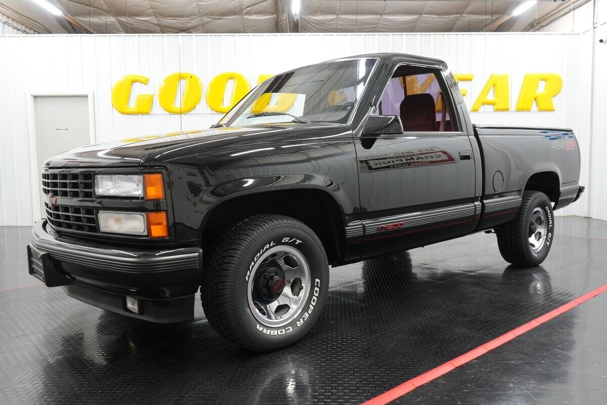 Chevrolet-CK-Pickup-1500-Pickup-1990-3