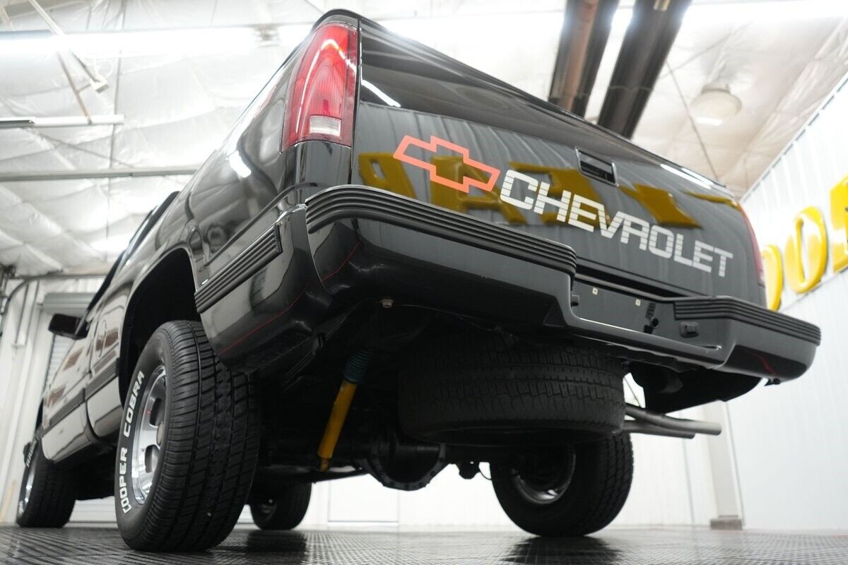 Chevrolet-CK-Pickup-1500-Pickup-1990-38