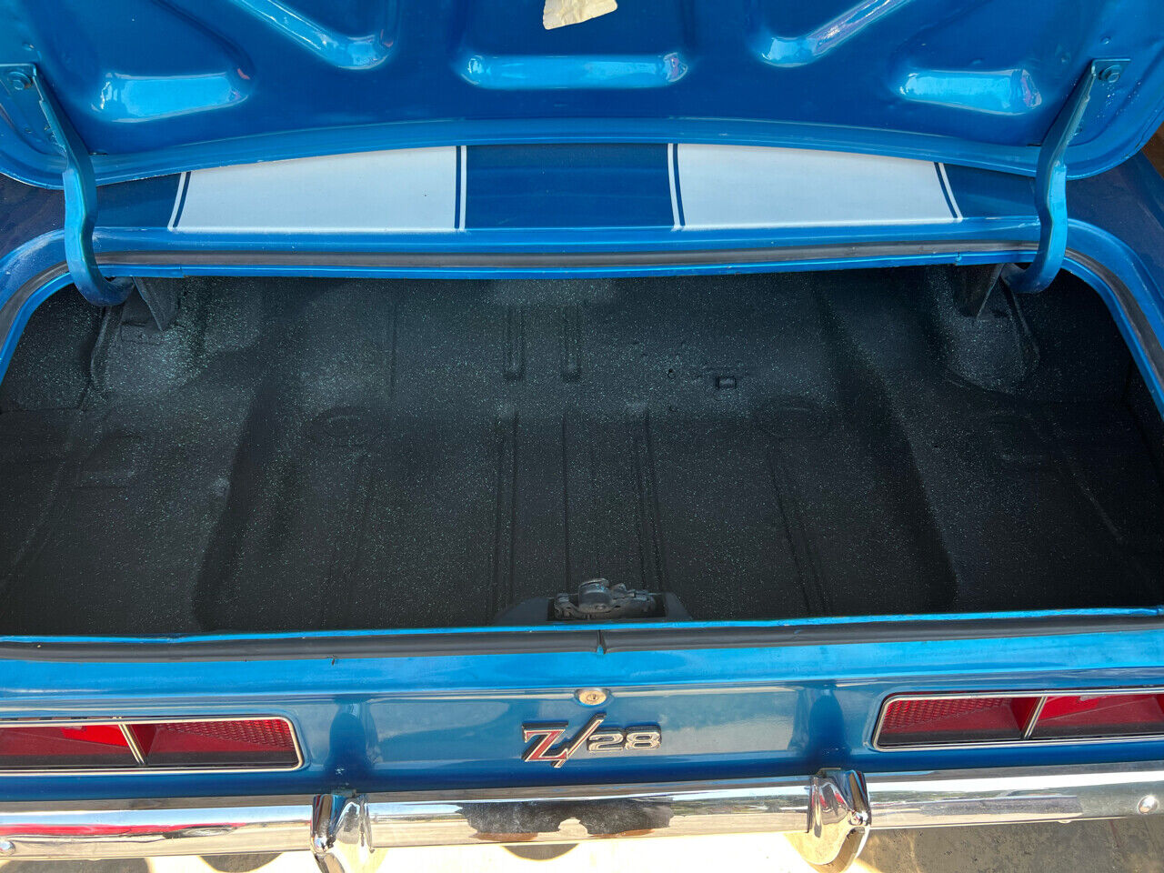 Chevrolet-Camaro-1969-34