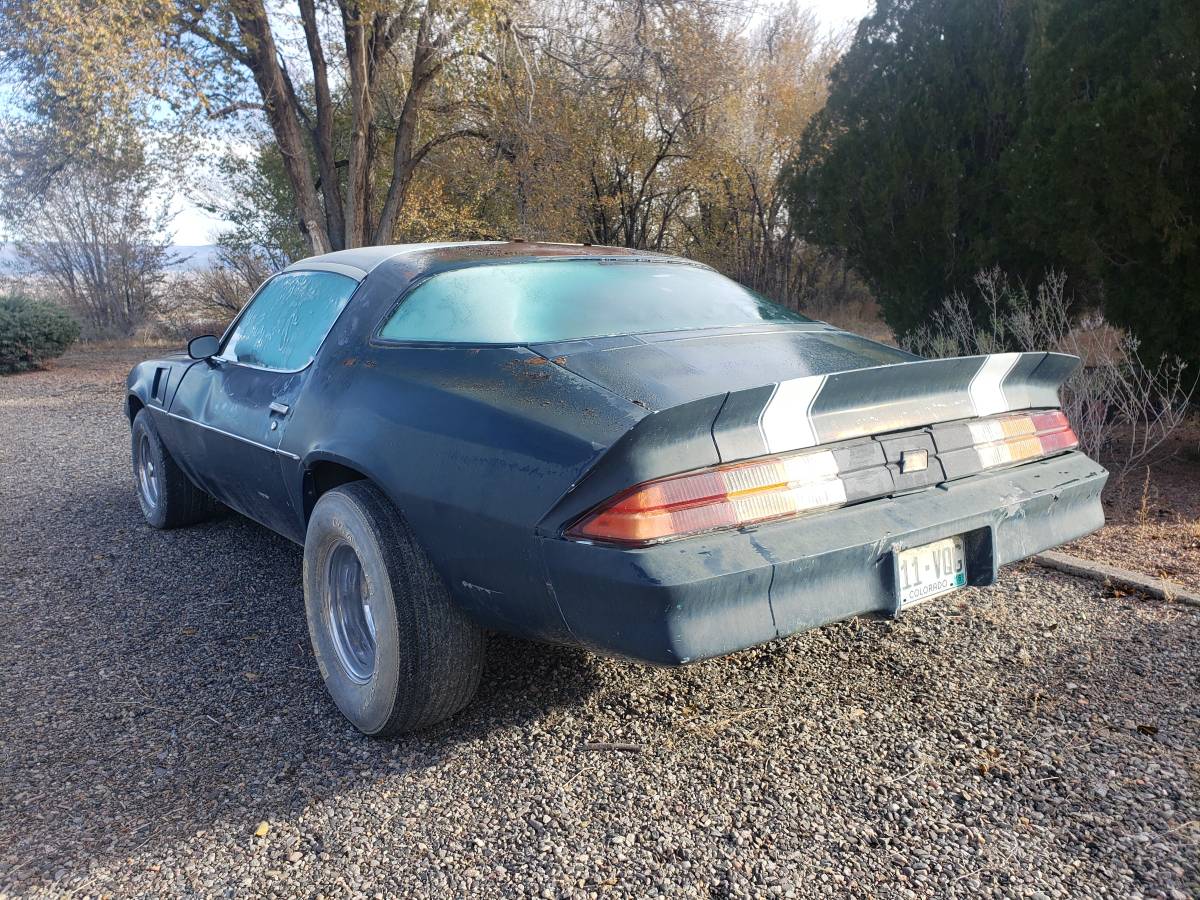 Chevrolet-Camaro-1975-1