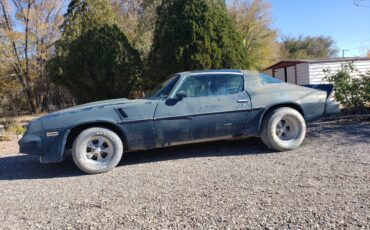 Chevrolet-Camaro-1975