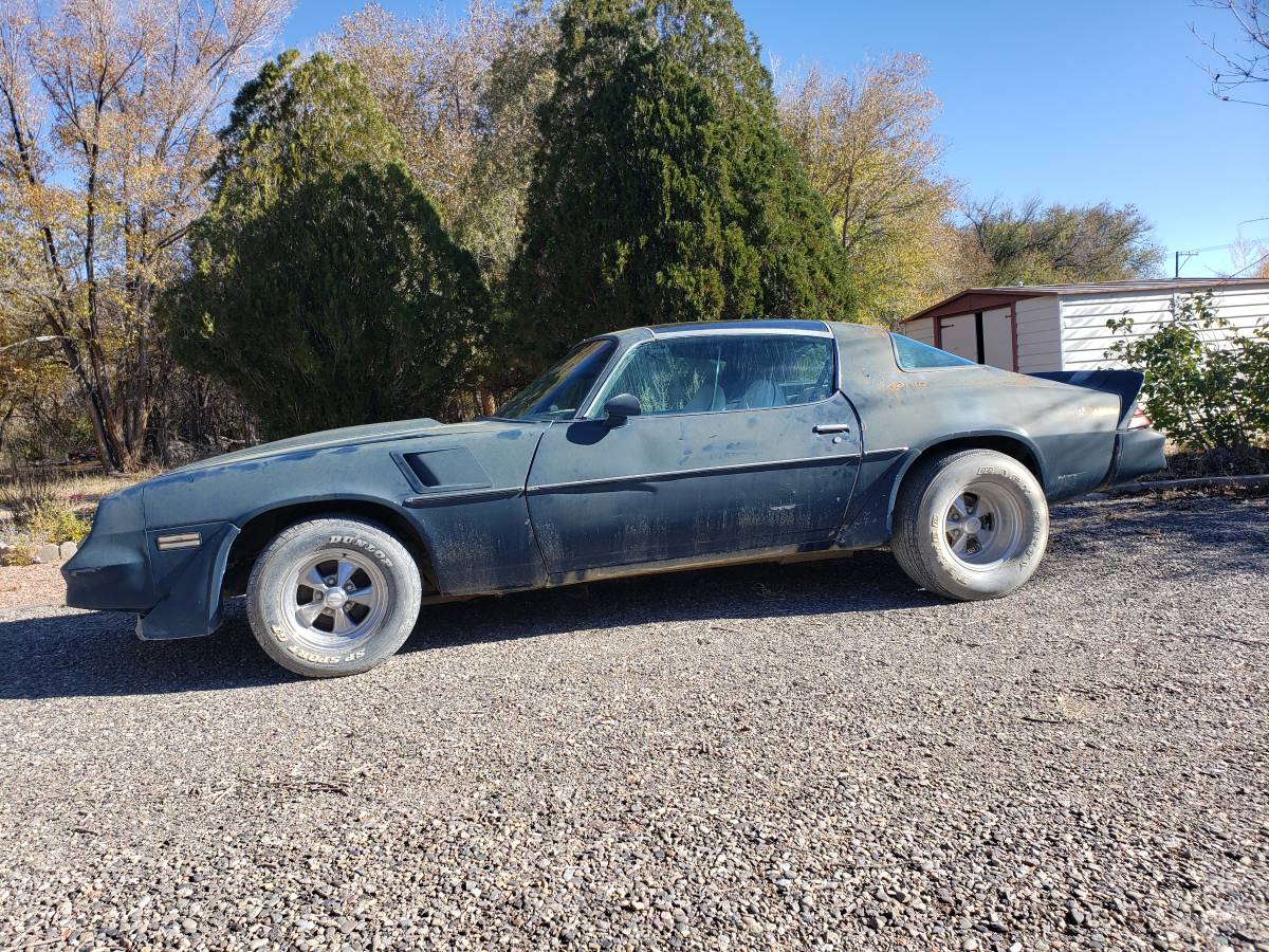 Chevrolet-Camaro-1975