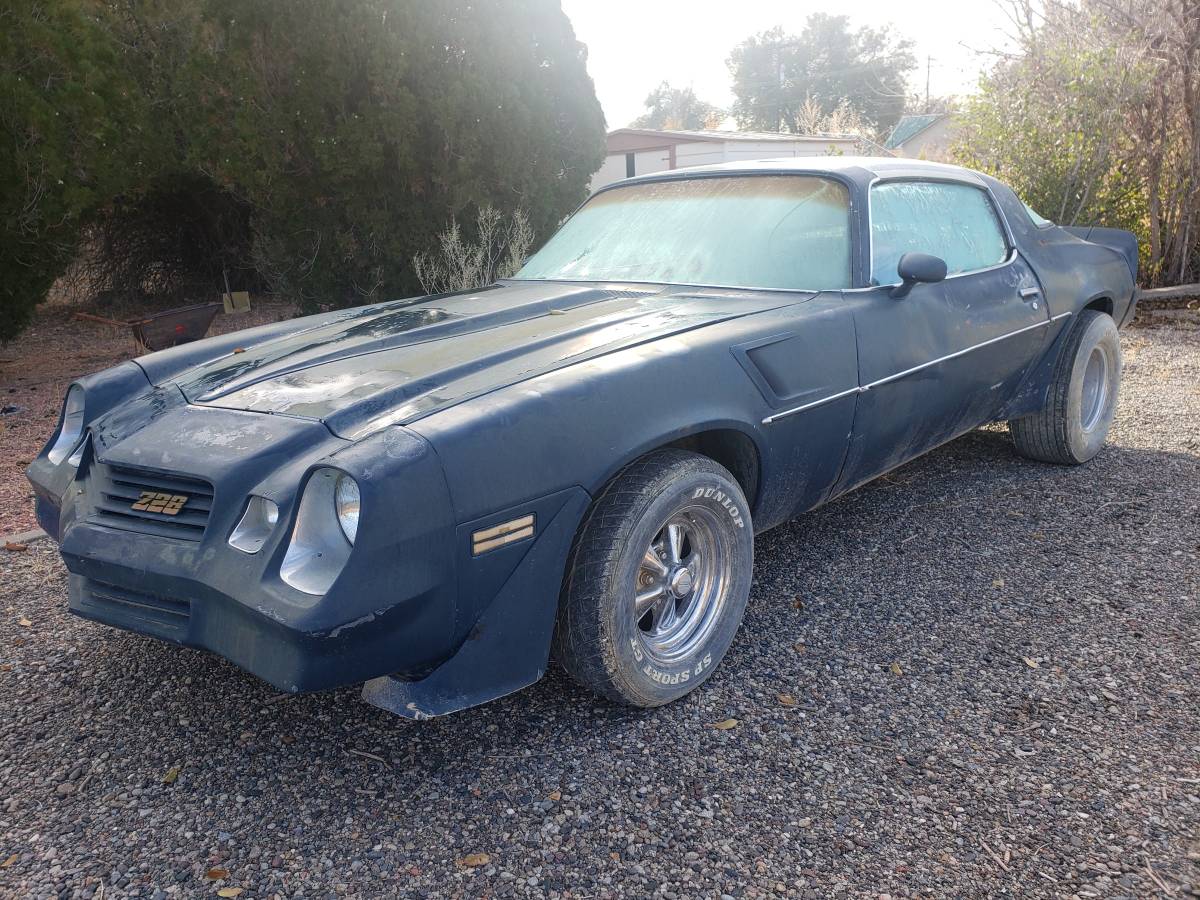 Chevrolet-Camaro-1975-5