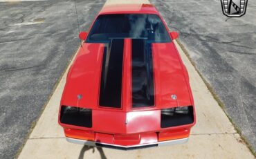 Chevrolet-Camaro-1983-2