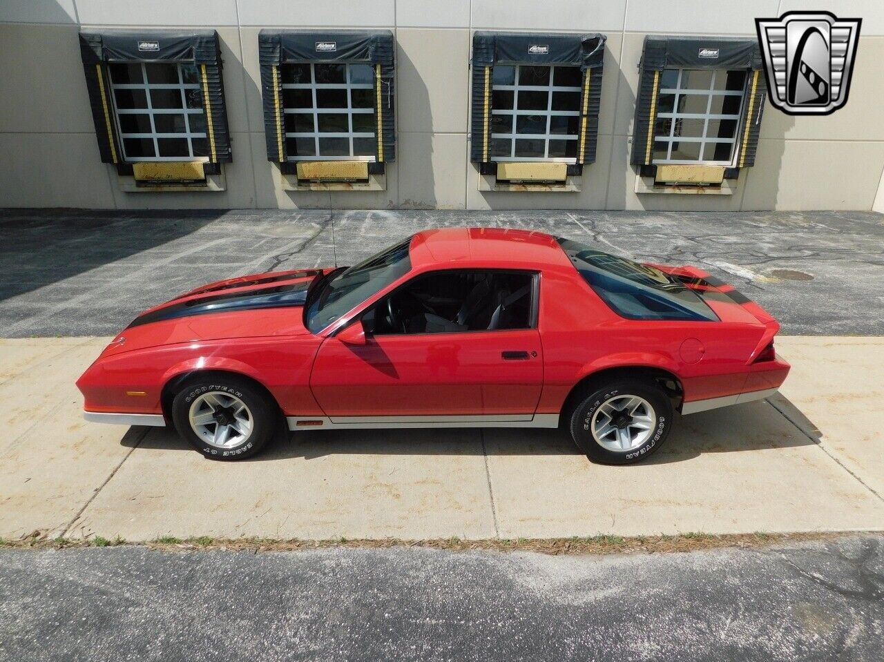 Chevrolet-Camaro-1983-3