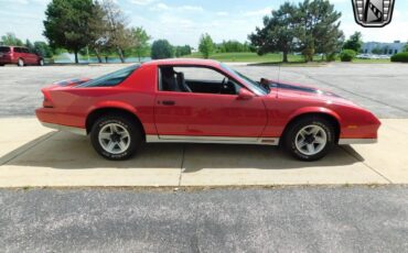 Chevrolet-Camaro-1983-5