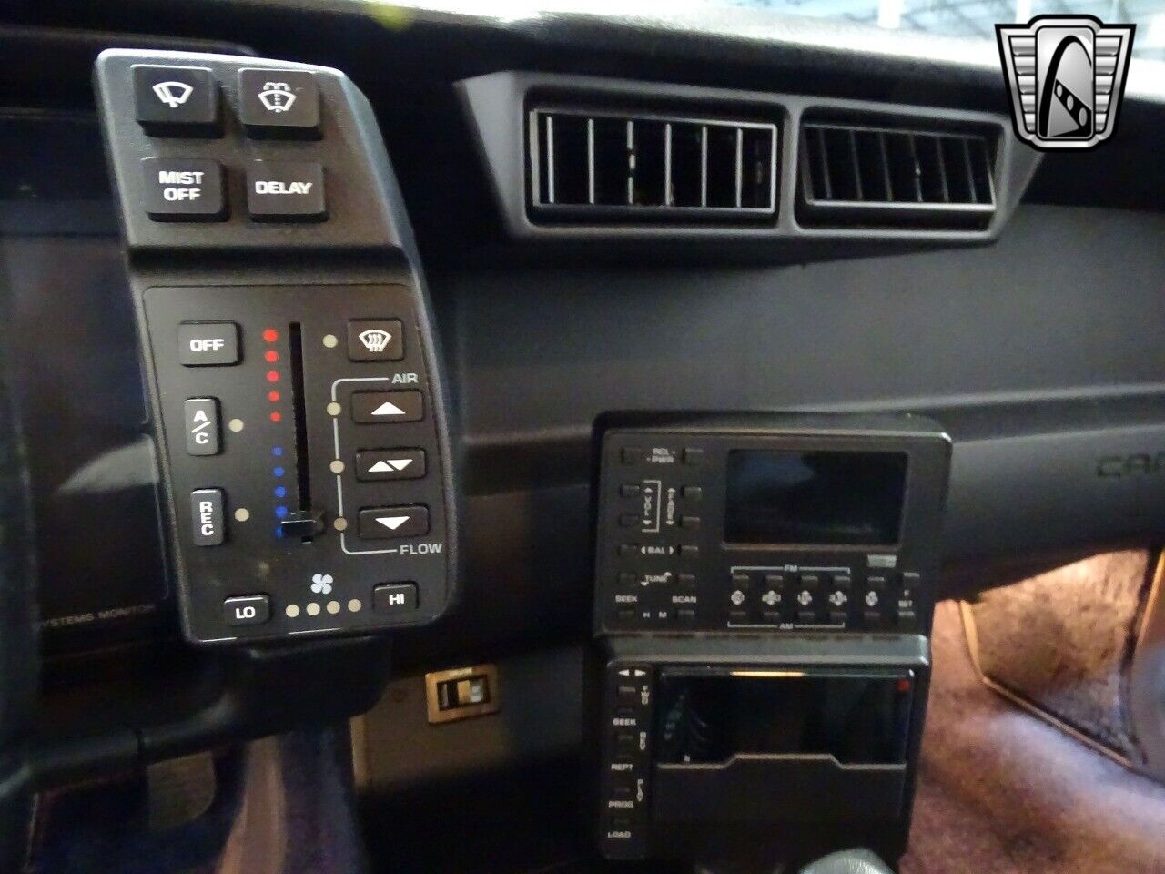 Chevrolet-Camaro-1984-11