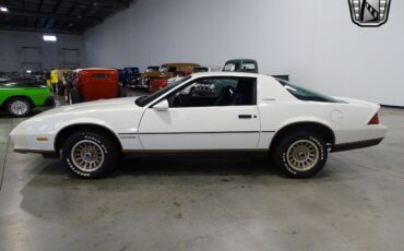 Chevrolet-Camaro-1984-3