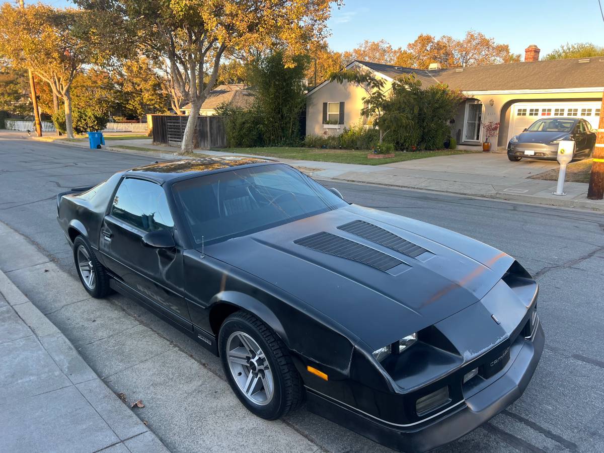 Chevrolet-Camaro-1986-5