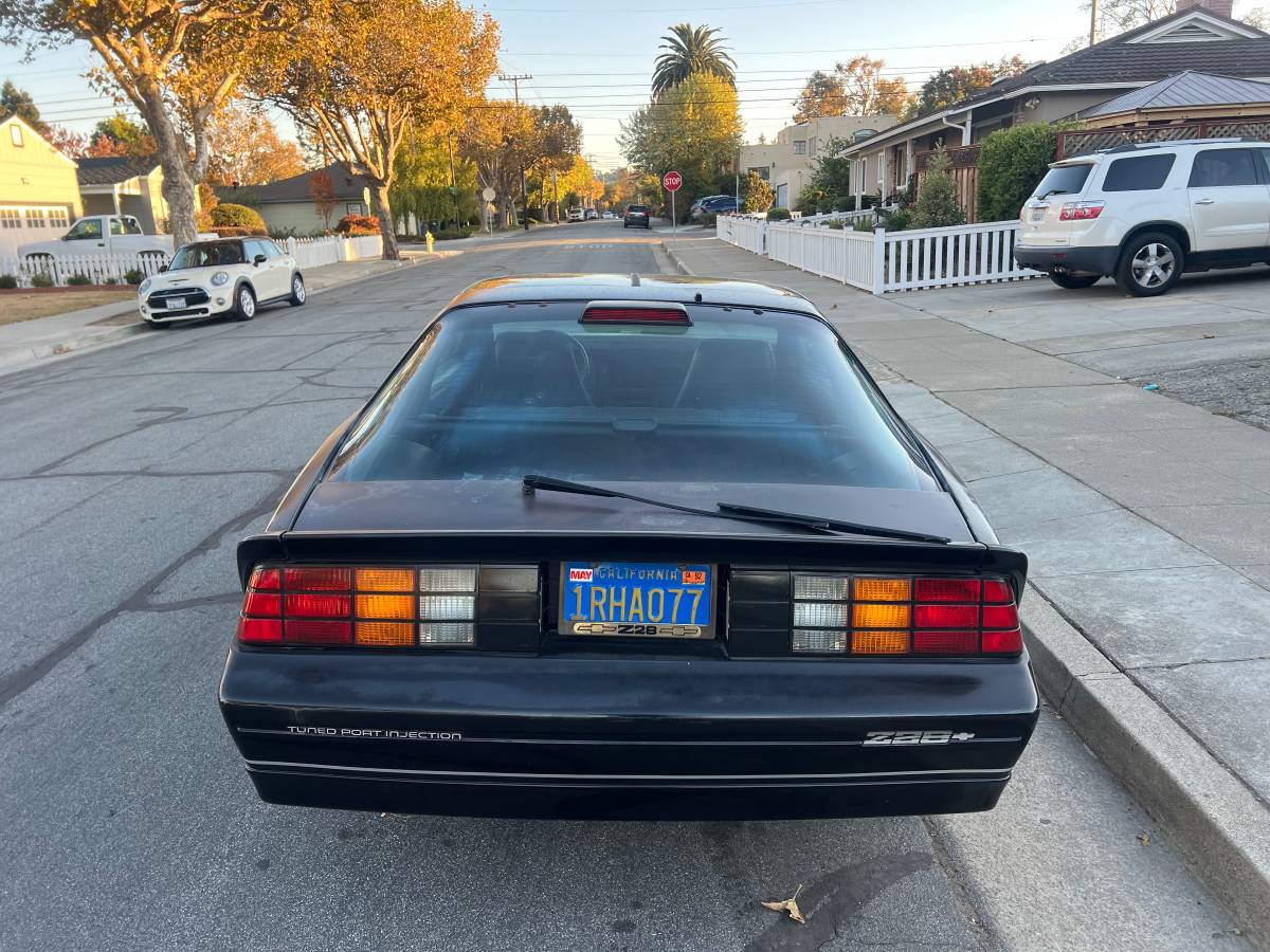 Chevrolet-Camaro-1986-7