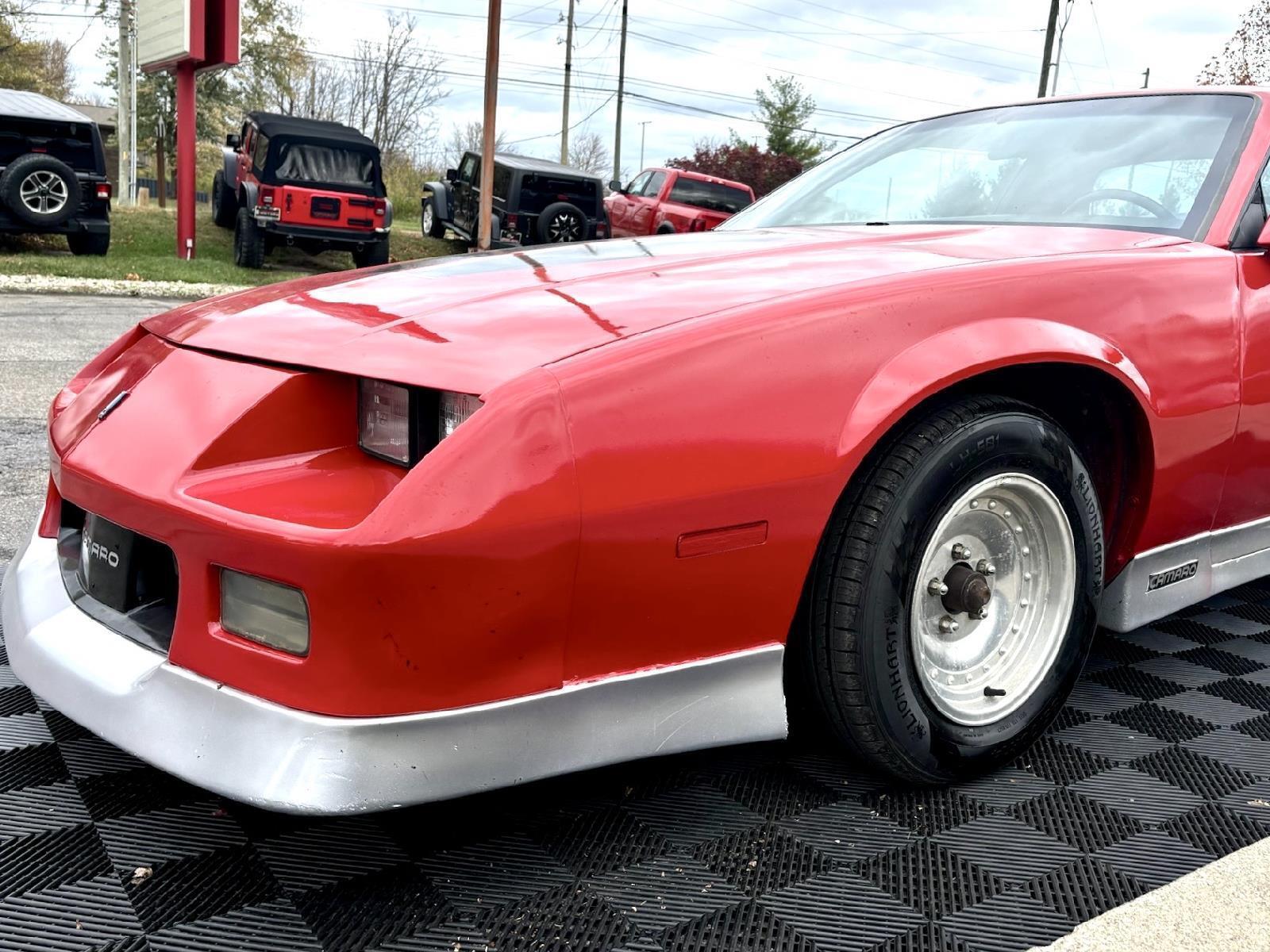 Chevrolet-Camaro-1988-11