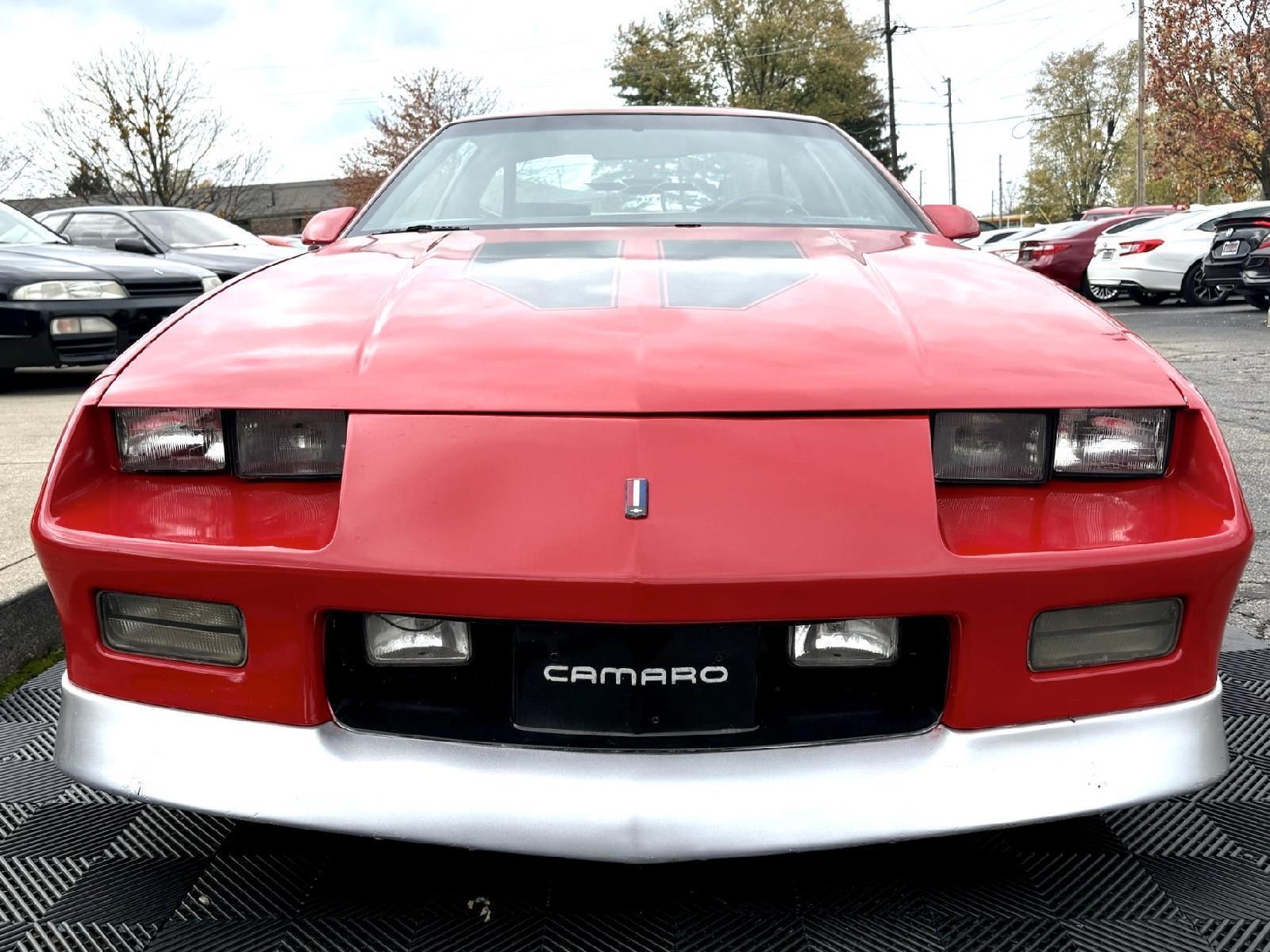 Chevrolet-Camaro-1988-3