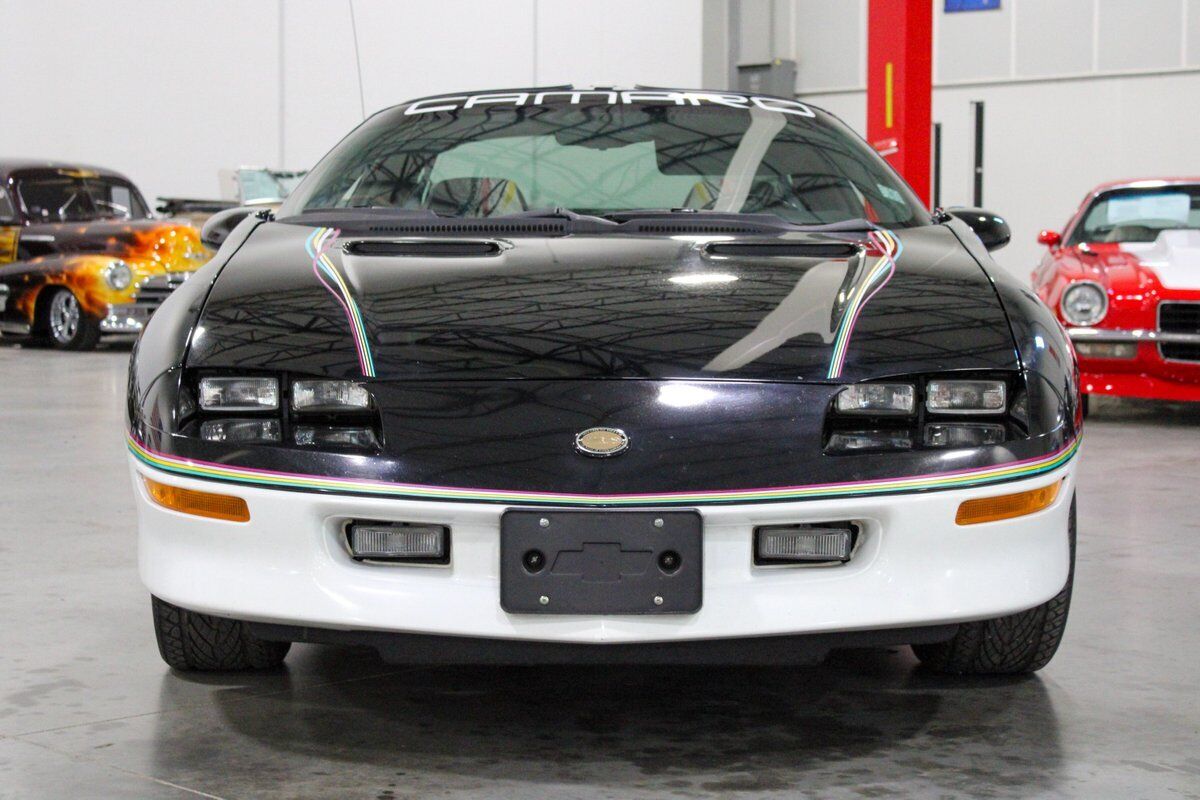 Chevrolet-Camaro-1993-7