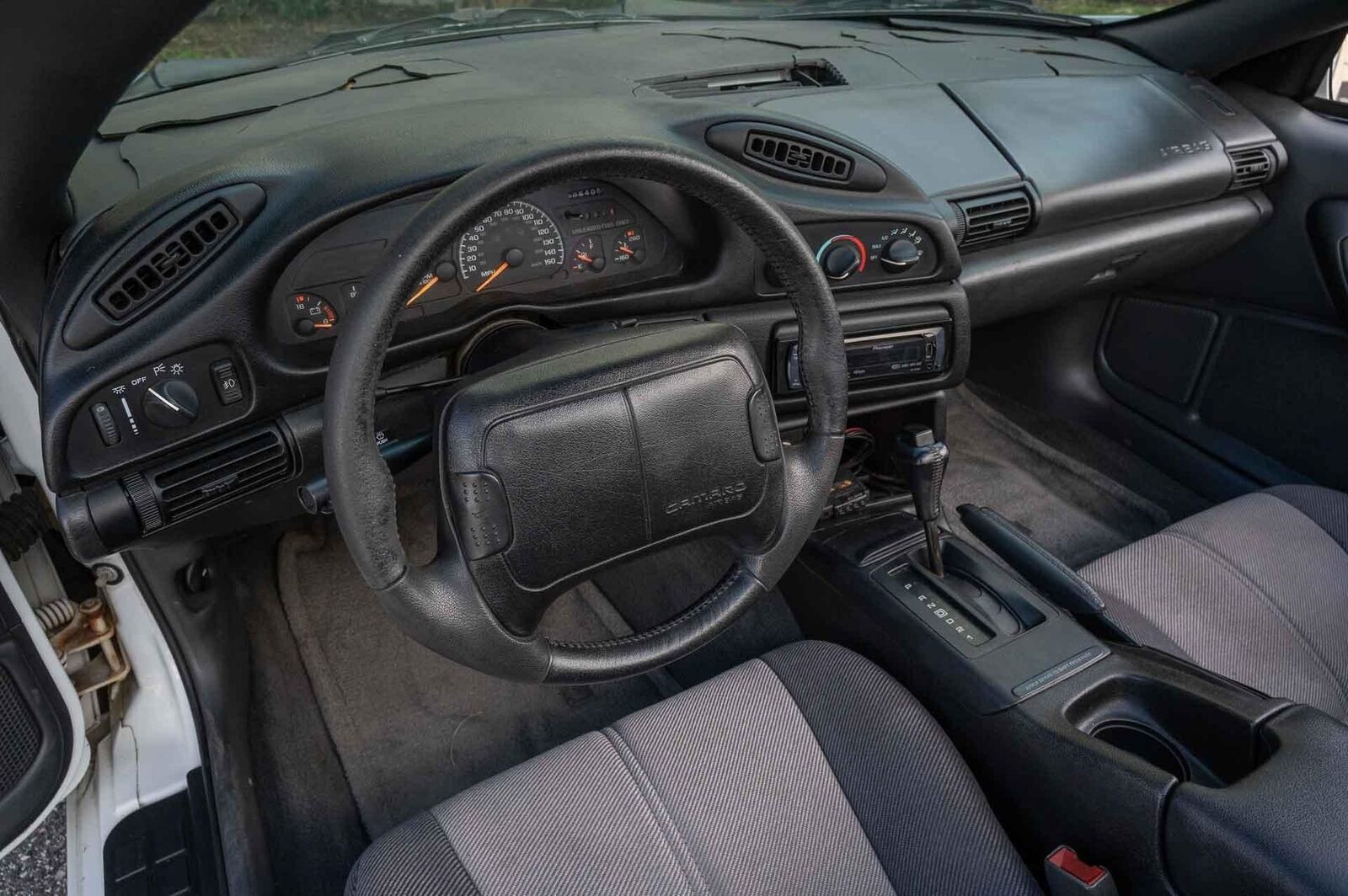 Chevrolet-Camaro-1995-10