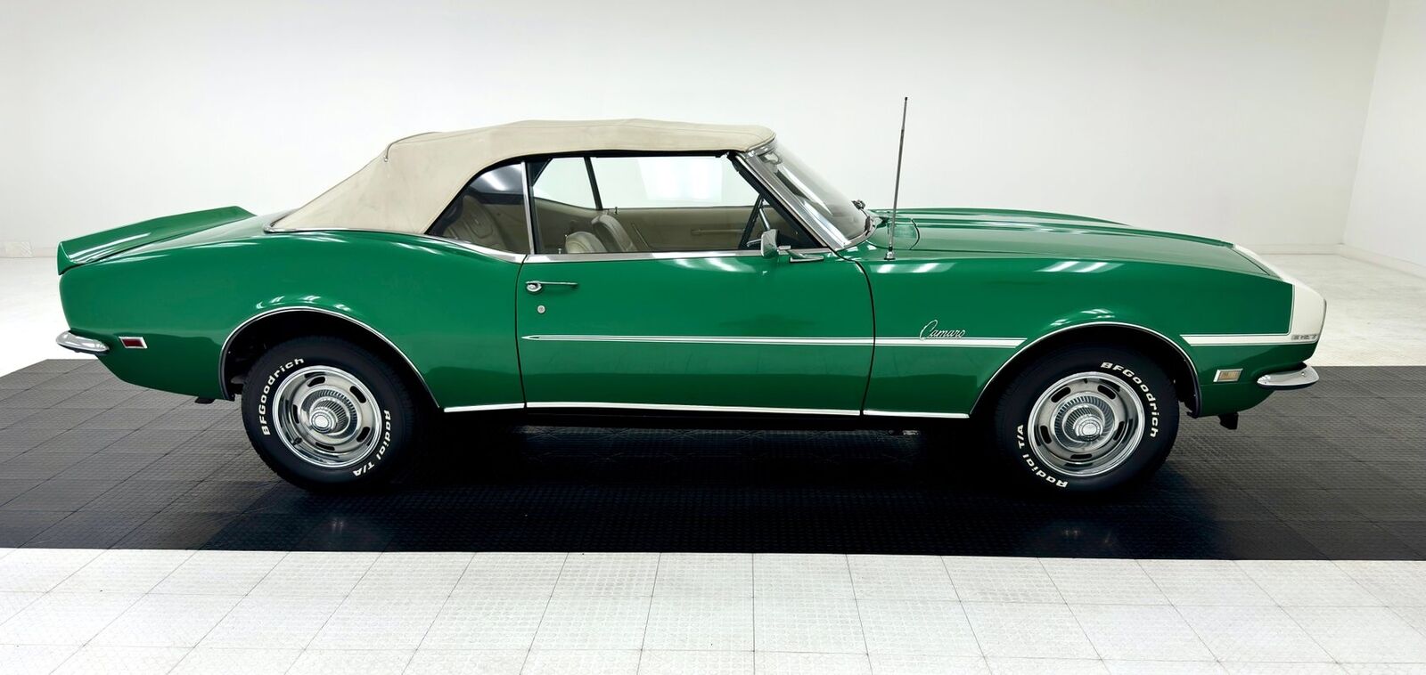 Chevrolet-Camaro-Cabriolet-1968-8