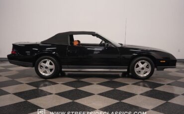 Chevrolet-Camaro-Cabriolet-1987-17